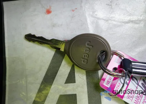 2010 Jeep Compass Sport z USA, uszkodzony, nr VIN 1J4NT4FB2AD515888